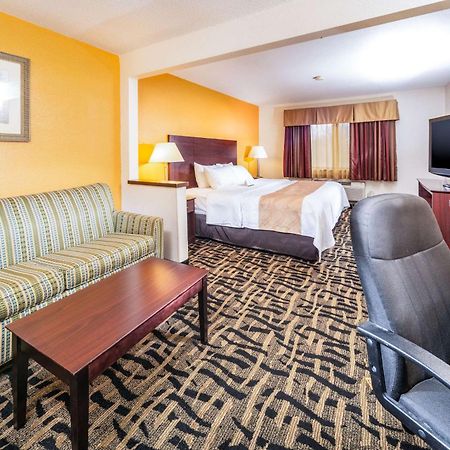 Quality Inn & Suites Danville Exteriér fotografie