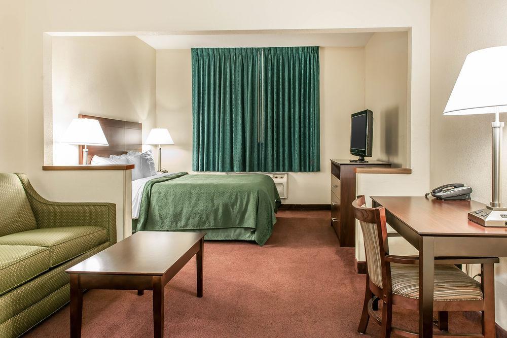 Quality Inn & Suites Danville Exteriér fotografie
