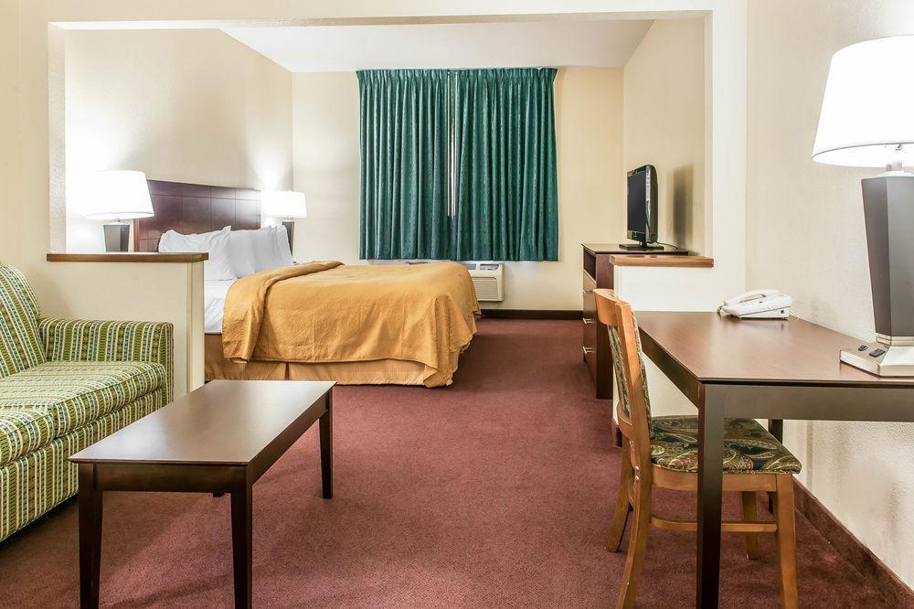 Quality Inn & Suites Danville Exteriér fotografie