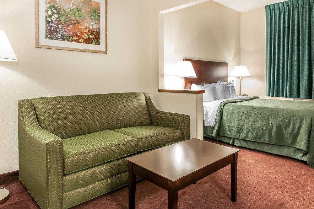 Quality Inn & Suites Danville Exteriér fotografie