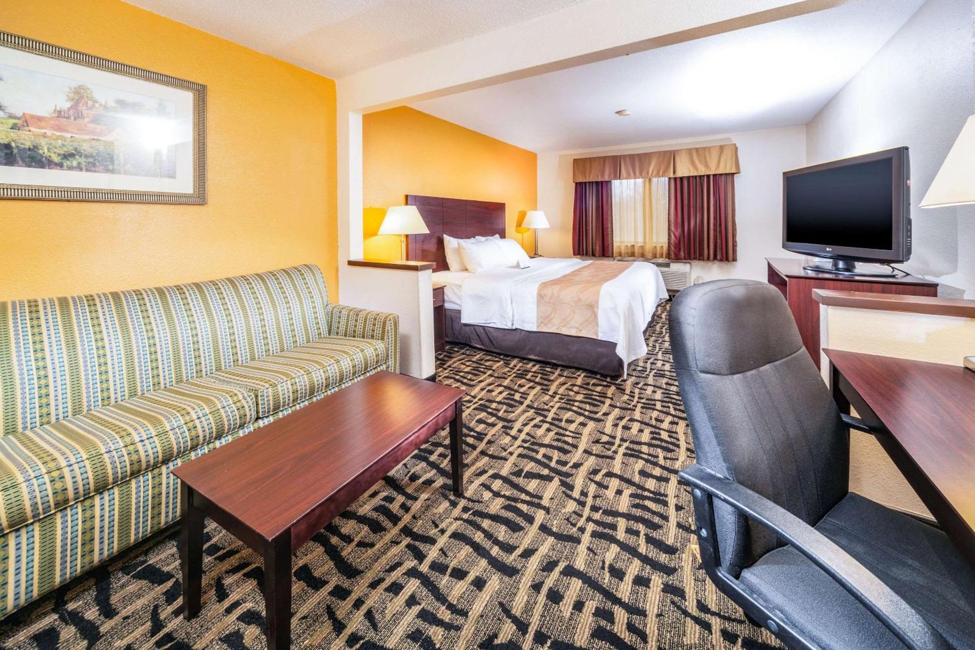 Quality Inn & Suites Danville Exteriér fotografie