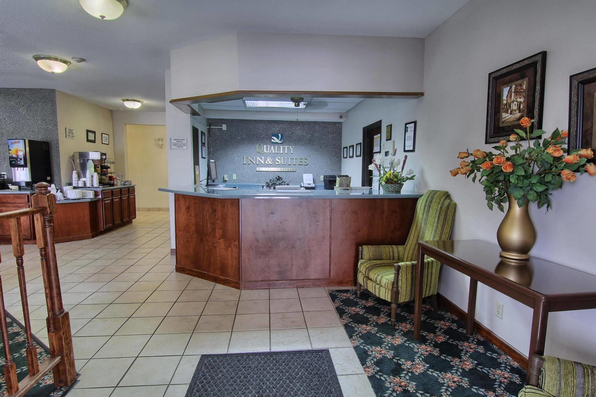 Quality Inn & Suites Danville Exteriér fotografie