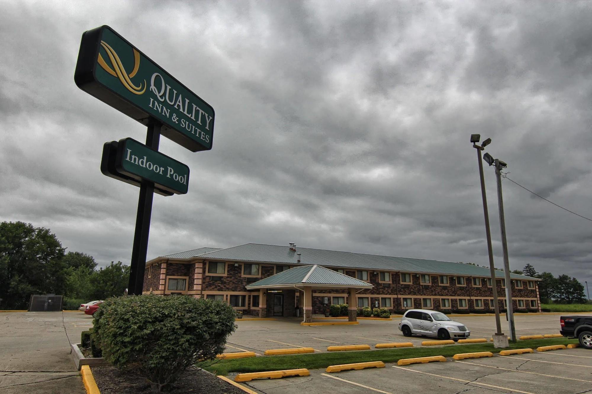 Quality Inn & Suites Danville Exteriér fotografie